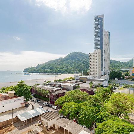 3 Suites Linda Vista Da Orla De Bc A 50M Da Praia - Somente Familiares Balneario Camboriu Exterior photo